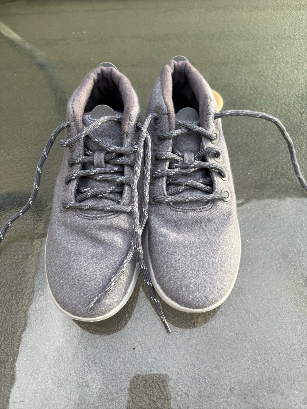 allbirds Womens Gray Wool Sneakers - white and grey Laces